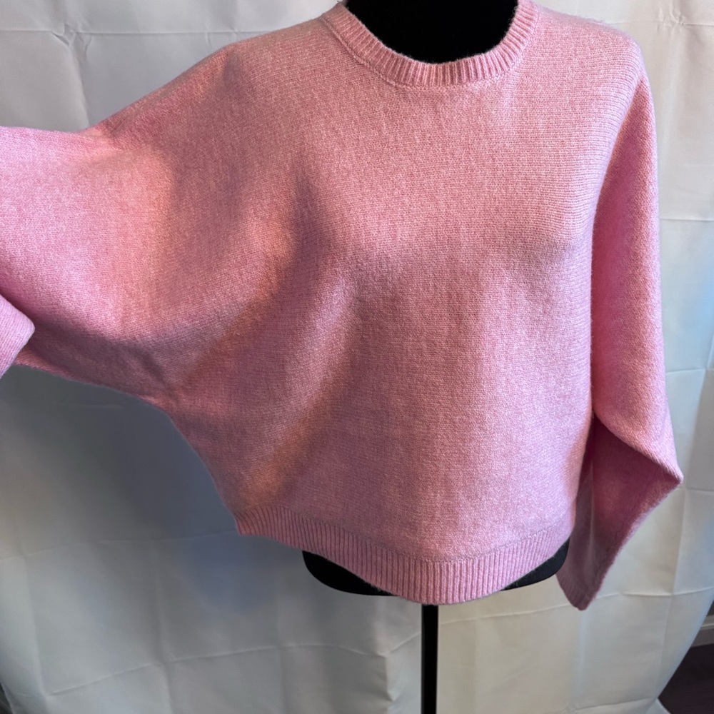 Double Zero Pink Crewneck Sweater with Dolman Sleeves Large - NWT - Picture 2 of 10